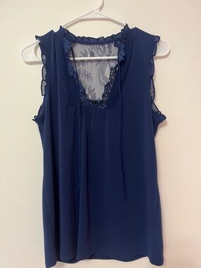 EXPRESS Navy Blue Sleeveless Lacey Blouse 👚